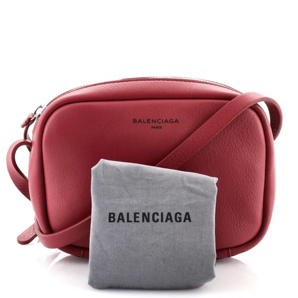 Balenciaga Everyday Camera Logo Crossbody Bag - Picture 6 of 11